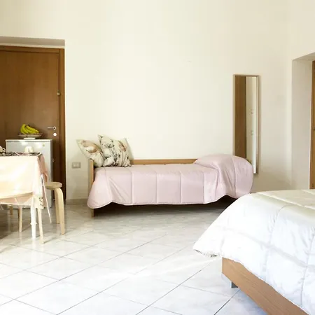 Ondina Guest house *